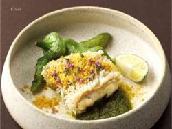 甘鯛鱗焼き 青葱のソース 唐墨