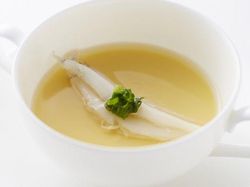 地元で獲れたしらすの茶碗蒸し 旨み餡