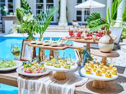 ウェディングケーキとオリジナルデザート