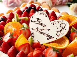 ウェディングケーキとオリジナルデザート