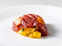 本鮪とマンゴー