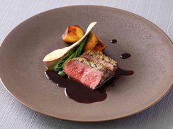 国産牛ロースとエシャロットのブール・コンポゼ ルビーポルトソース