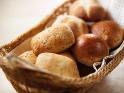 パン(クルミ・カイザー・石窯ライ麦)