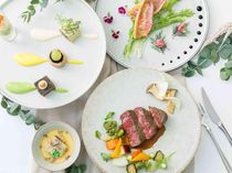 素材の魅力を最大限に引き出して専用キッチンからお届けします