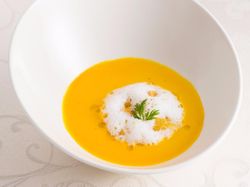 ふたりが選ぶ季節の野菜を使ったポタージュ