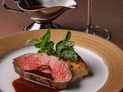 お肉の焼き加減もゲストのリクエストに合わせてご提供が可能