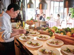 すべてのゲストにできたてのお料理を