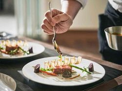 シェフが目の前にいる贅沢な時間