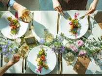 食材にも徹底的にこだわりを。おふたりだけのオートクチュールメニューは世界に一つだけの特別メニュー