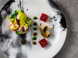 キャビア/鮑/本マグロ
ソース・ジェノベーゼとタップナード