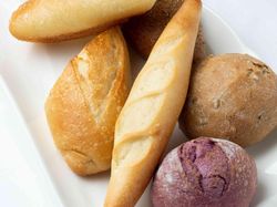 厳選の丸パン・パーネ ミスト