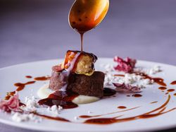 国産牛フィレ肉とフォアグラのロッシーニ