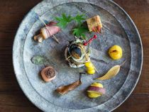 和をベースにしたコース料理