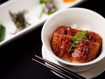 お二人のストーリーをお料理にも 会話になる料理をご提案しています