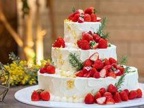 お二人らしいウェディングケーキを皆様にお振る舞い♪