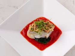 真鯛 ナッツとペルシヤードのロースト
ソース・ロメスコ