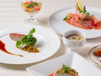 おふたりだけのオートクチュールメニューで世界に一つだけのメニューを創り上げます