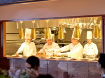 オープンキッチンによる最高のパフォーマンス