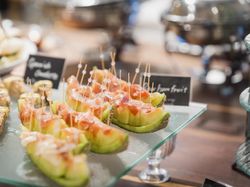 生ハムとフルーツ