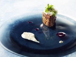 ヨーロッパ産鴨フォアグラのソテー バニュルス風味