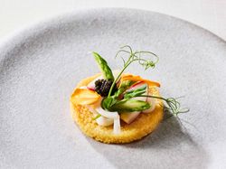 カラマリと沖縄野菜のアヒージョ モダンスタブル