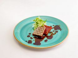 マグロのグリエ
生姜とエピスのヴィネガーソース 薬味のサラダ