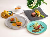 旬の地元食材を直接仕入れた心温まる宮古フレンチ。おふたりの特別な日を、宮古の絆が彩ります