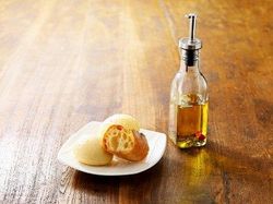 〈パン〉自家製焼き立てパンをお好きなだけどうぞ!