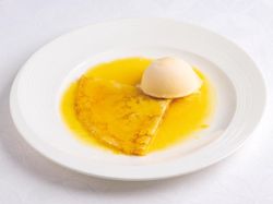 クレープフランベとヴァニラアイスクリーム