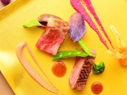 フランス産ブルゴーニュ家の鴨ロースとA4黒毛和牛のグリエ