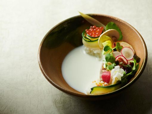 エルムガーデン 器も繊細な盛り付けも和食だからの画像1