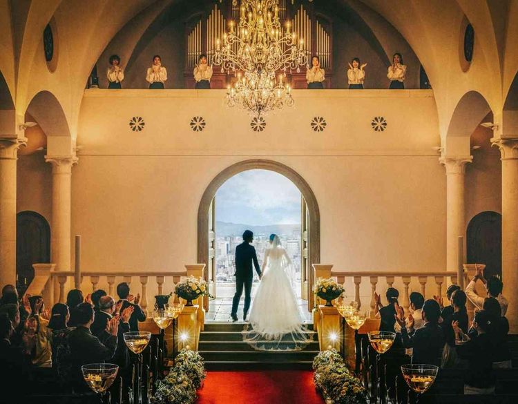 ローズガーデンクライスト教会 日々の礼拝も行われる本物のプロテスタント教会で愛を誓うの画像3