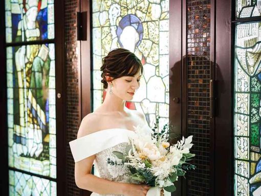 エーデルホフ札幌 自然光が降り注ぐステンドグラスの画像3