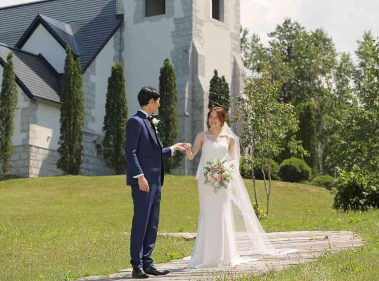 イルムの丘 セント・マーガレット教会 四季折々の自然美を満喫できる約1万5000坪の広大なガーデンの画像3