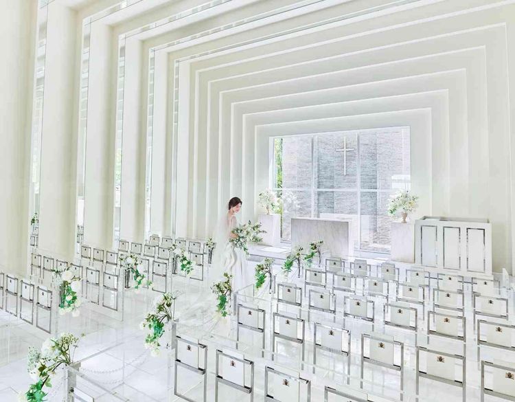 ノートルダム八戸 自然光が注ぐホワイトチャーチの画像3