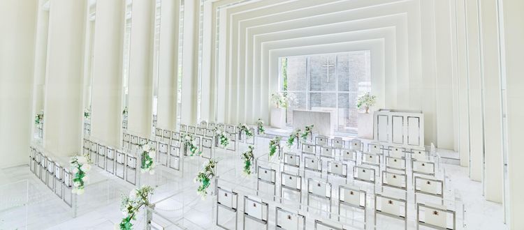 ノートルダム八戸 自然光が注ぐ純白の挙式会場の画像1