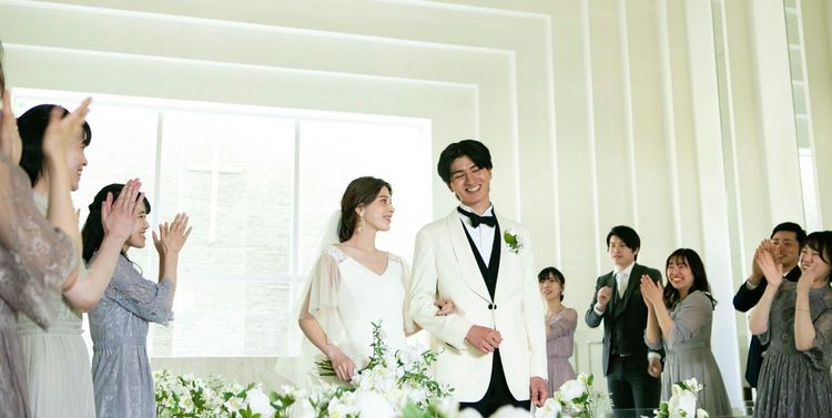 ノートルダム八戸 自然光が注ぐホワイトチャーチの画像3