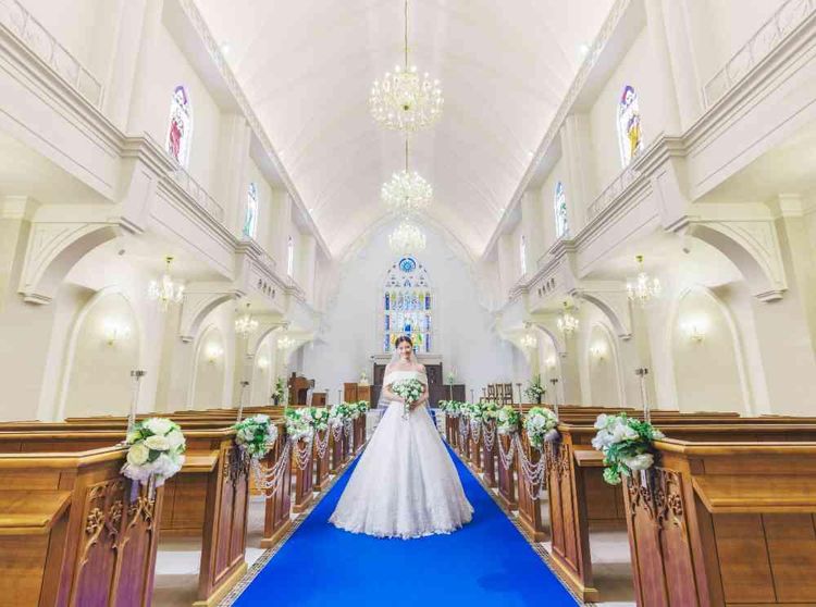 ベルヴィ盛岡 真っ青なバージンロードが純白の花嫁をより美しく輝かせる空間の画像3