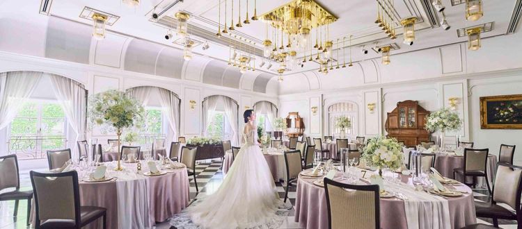 ホテルモントレ仙台 絵画や美術品などアンティークが飾られた空間でゲストをもてなすの画像1