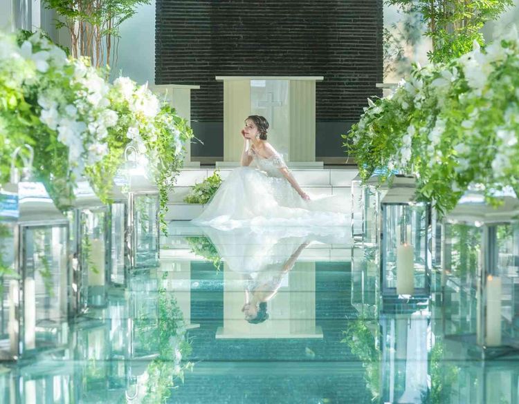 アールベルアンジェAkita 圧倒的に明るく開放感あふれるチャペルは100名様着席可能の画像3