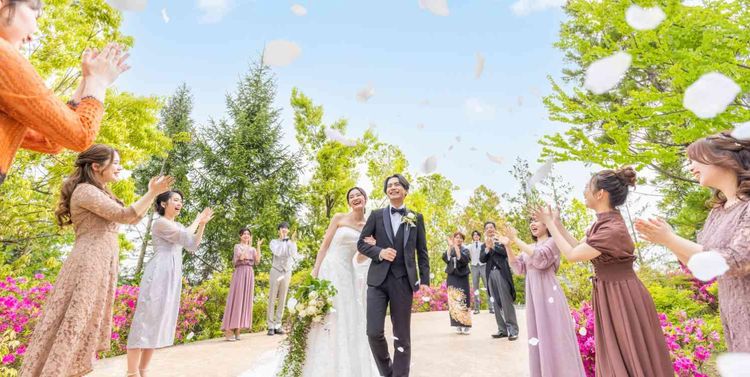 ベル・カシェット 蔵王の山々まで見渡せる270度のパノラマビューに包まれる挙式の画像3