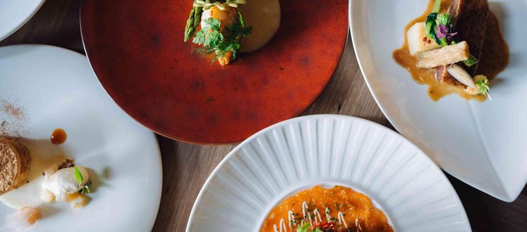 ウェディングレストラン アレーズ 食べる前から目でも舌でも愉しめる「会話が弾む一皿」をご提供の画像1