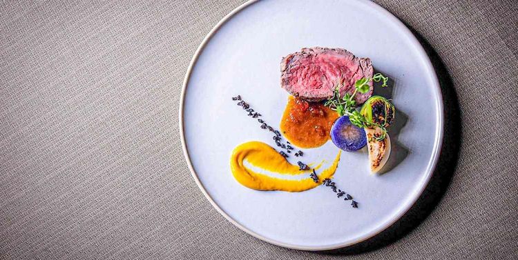 バリテラスココカナザワ 会場隣接のオープンキッチンで出来立てのお料理を提供の画像2