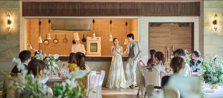バリテラスCoCo金沢 会場隣接のオープンキッチンで出来立てのお料理を提供の画像