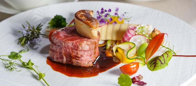 ララシャンス 太陽の丘 お二人の想いを一皿の料理に込めて、最高のおもてなしを提供の画像