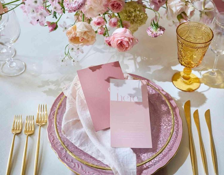 アニヴェルセル 長野 大人の可愛らしさを演出できるスペシャルな空間をご用意しましたの画像2