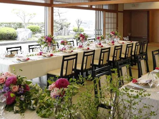 ホテルアバローム紀の国 和の披露宴会場「こもれび」の画像1