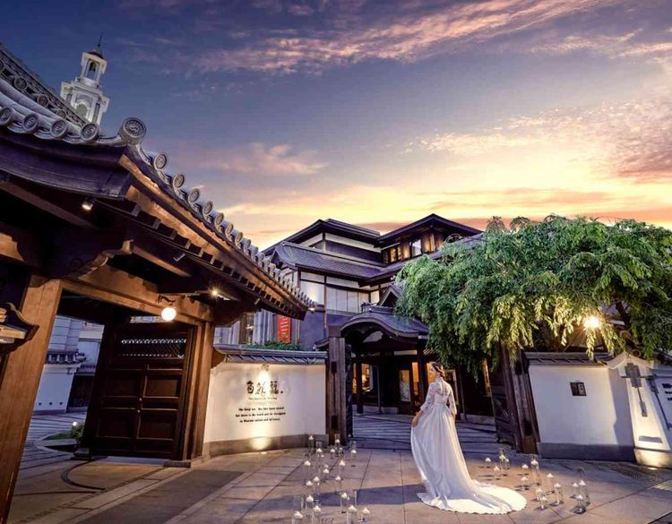 百花籠(ヒャッカロウ) 花嫁の美を引き立てる和装もドレスも似合うレトロモダンな美空間の画像2