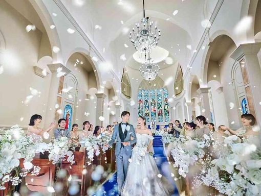 アニヴェルセル みなとみらい横浜 圧倒的大聖堂で模擬挙式の画像1