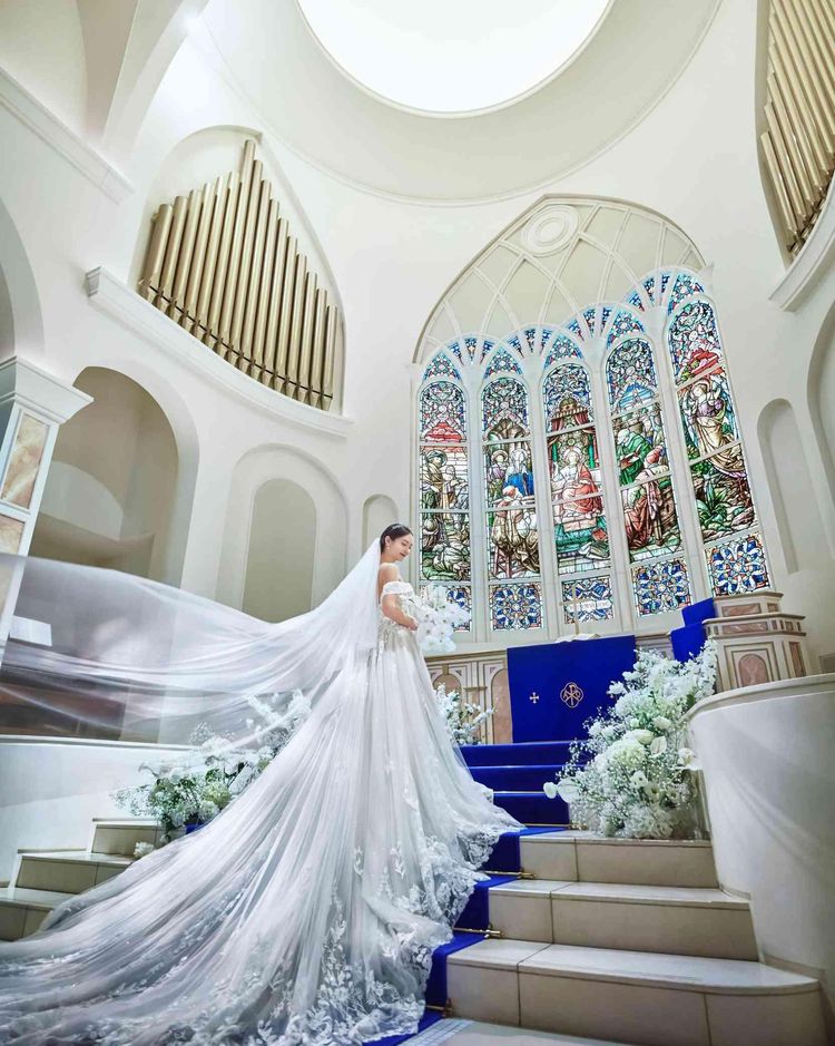 アニヴェルセル みなとみらい横浜 120年の時を重ねてきた歴史ある調度品に囲まれた本格的大聖堂の画像1